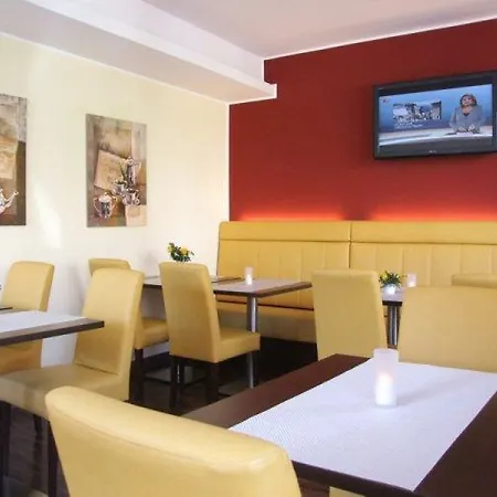 ロウスベルク 3*